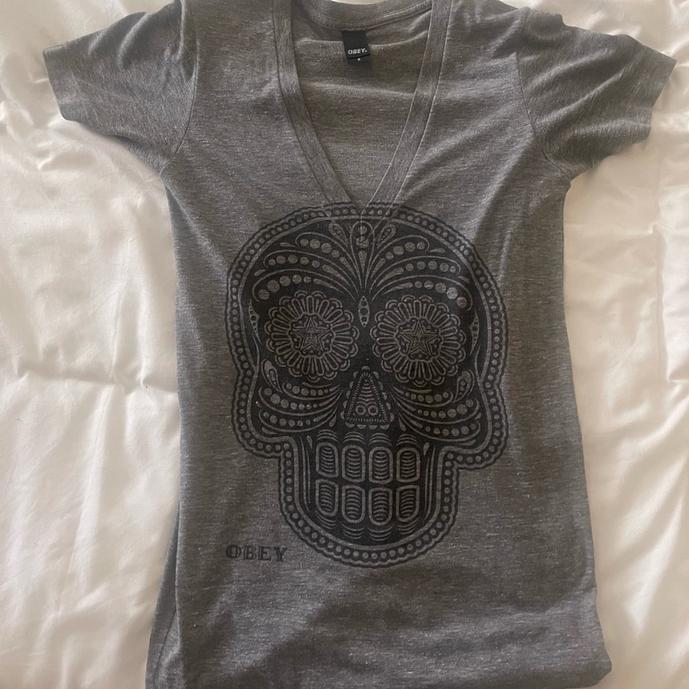 OBEY t-shirt